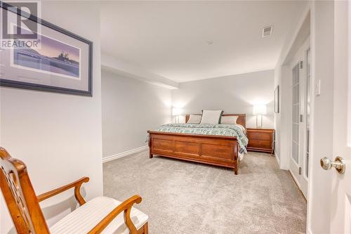 10216 Parkside Crescent, Grand Bend, ON - Indoor Photo Showing Bedroom