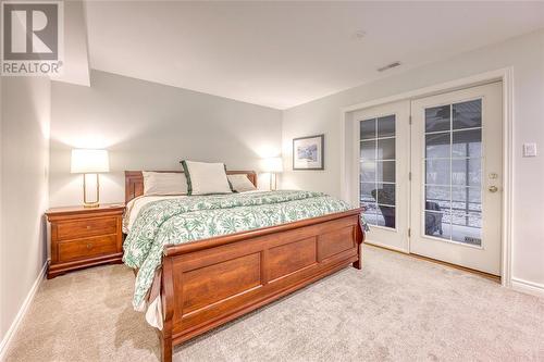 10216 Parkside Crescent, Grand Bend, ON - Indoor Photo Showing Bedroom