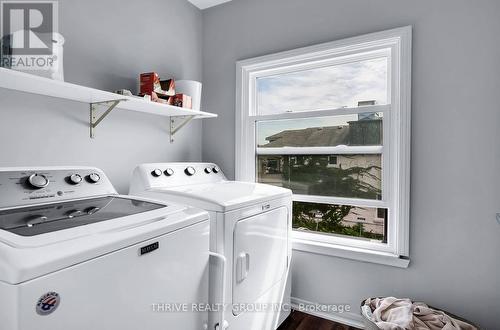 533 Queens Avenue, London, ON - Indoor Photo Showing Laundry Room