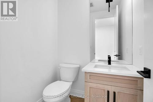 3958 Campbell Street N, London, ON - Indoor Photo Showing Bathroom