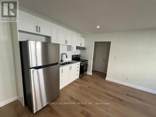 15 - 1759 King Street E, Hamilton, ON - Indoor Photo Showing Kitchen With Stainless Steel Kitchen With Double Sink