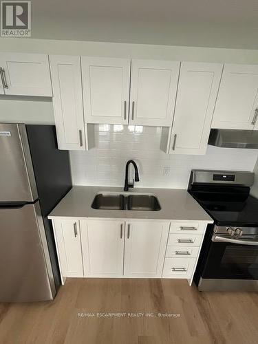 15 - 1759 King Street E, Hamilton, ON - Indoor Photo Showing Kitchen With Double Sink