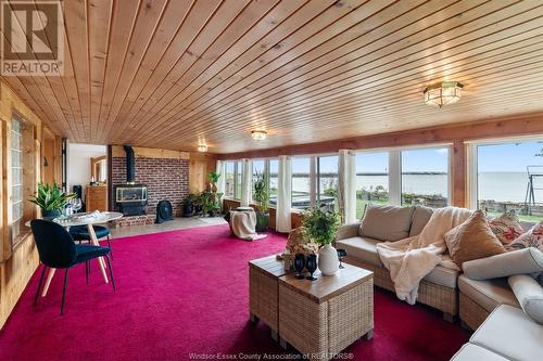 4 Pulley Road, Leamington, ON - Indoor Photo Showing Living Room With Fireplace