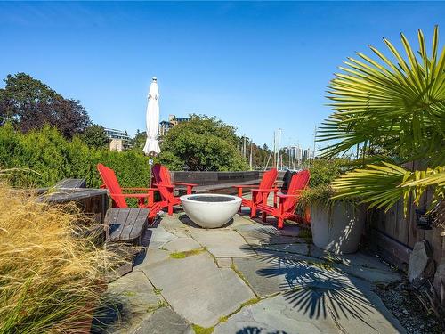 485 Head St, Esquimalt, BC 