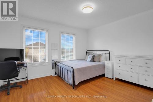 1106 Cumming Boulevard, Milton, ON - Indoor Photo Showing Bedroom