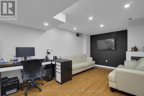 1106 Cumming Boulevard, Milton, ON - Indoor Photo Showing Office