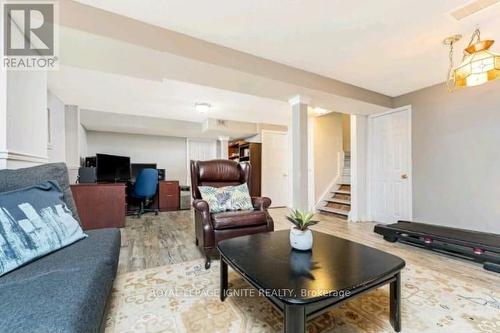 19 Mckinnon Avenue, Halton Hills, ON - Indoor Photo Showing Living Room