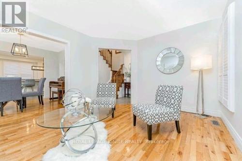 19 Mckinnon Avenue, Halton Hills, ON - Indoor Photo Showing Living Room