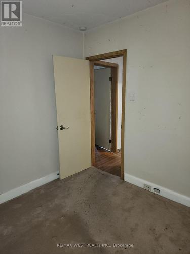 25 Foxwell Street, Toronto, ON - Indoor Photo Showing Other Room