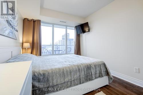 908 - 7 North Park Road, Vaughan, ON - Indoor Photo Showing Bedroom