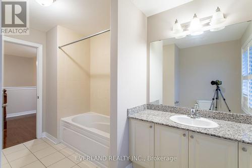 Main - 32 Harper Hill Drive, Ajax, ON - Indoor Photo Showing Bathroom