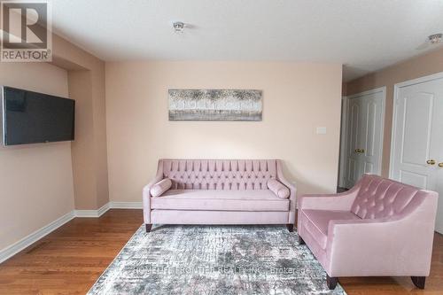 54 Chayna Crescent, Vaughan, ON - Indoor Photo Showing Living Room