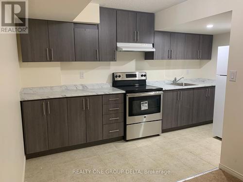 8 Locarno Street, Brampton, ON - Indoor Photo Showing Kitchen