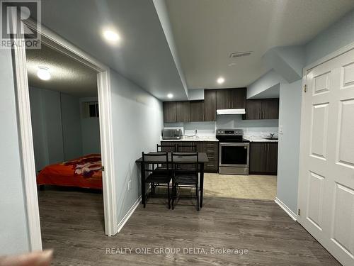 8 Locarno Street, Brampton, ON - Indoor Photo Showing Kitchen