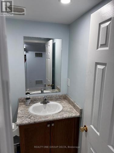 8 Locarno Street, Brampton, ON - Indoor Photo Showing Bathroom