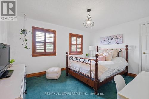 1648 Acorn Lane, Pickering, ON - Indoor Photo Showing Bedroom