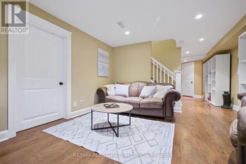 1648 Acorn Lane, Pickering, ON - Indoor Photo Showing Living Room