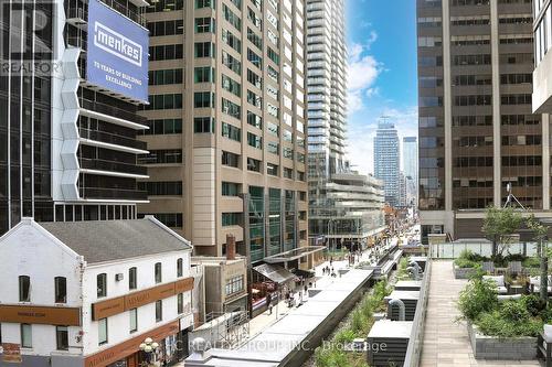 2902 - 1 Yorkville Avenue, Toronto, ON - Outdoor With Facade