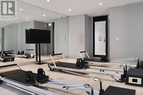 2902 - 1 Yorkville Avenue, Toronto, ON - Indoor Photo Showing Gym Room