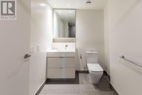 2109 - 5 Soudan Avenue, Toronto, ON - Indoor Photo Showing Bathroom