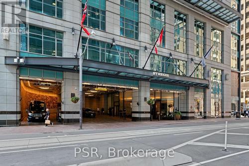 3604 - 311 Bay Street, Toronto, ON - Outdoor