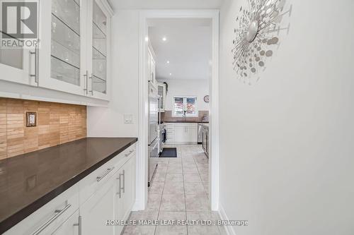 7 Kirkhollow Drive, Brampton, ON - Indoor Photo Showing Kitchen