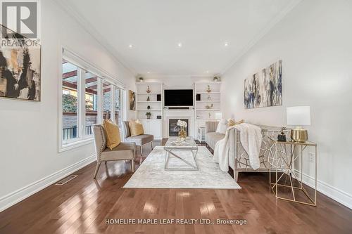 7 Kirkhollow Drive, Brampton, ON - Indoor Photo Showing Living Room