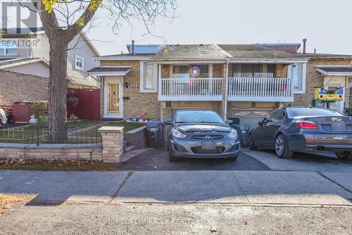 235 Hansen Road, Brampton, ON - Outdoor