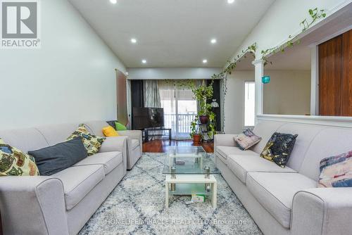 235 Hansen Road, Brampton, ON - Indoor Photo Showing Living Room