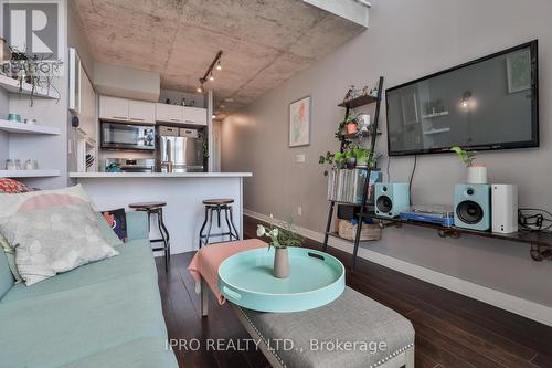 415 - 255 Richmond Street E, Toronto, ON - Indoor