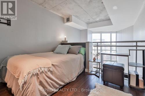 415 - 255 Richmond Street E, Toronto, ON - Indoor Photo Showing Bedroom