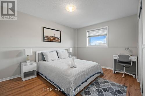 9 Waddington Crescent, Barrie, ON - Indoor Photo Showing Bedroom