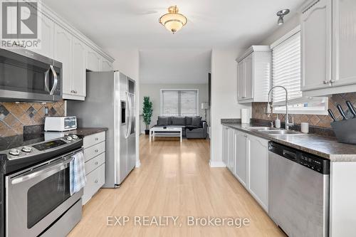 9 Waddington Crescent, Barrie, ON - Indoor Photo Showing Kitchen With Double Sink