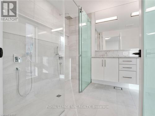 151G Port Robinson Road, Pelham (662 - Fonthill), ON - Indoor Photo Showing Bathroom