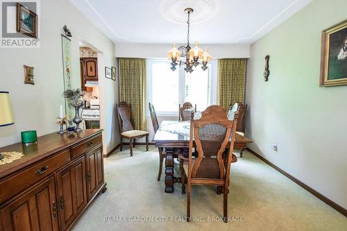 3857 Victoria Avenue, Lincoln (980 - Lincoln-Jordan/Vineland), ON - Indoor Photo Showing Dining Room