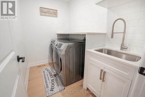 184 Esther Crescent, Thorold (562 - Hurricane/Merrittville), ON - Indoor Photo Showing Laundry Room