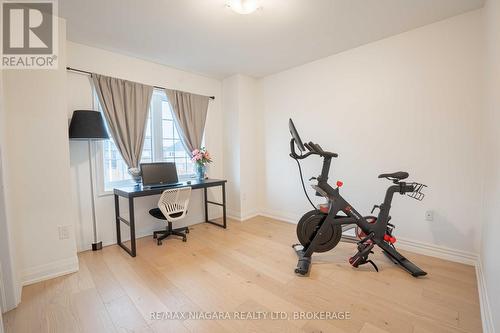 184 Esther Crescent, Thorold (562 - Hurricane/Merrittville), ON - Indoor Photo Showing Gym Room