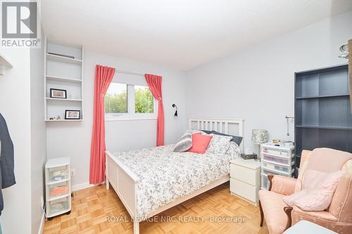 27 Meadowvale Place, Welland (767 - N. Welland), ON - Indoor Photo Showing Bedroom