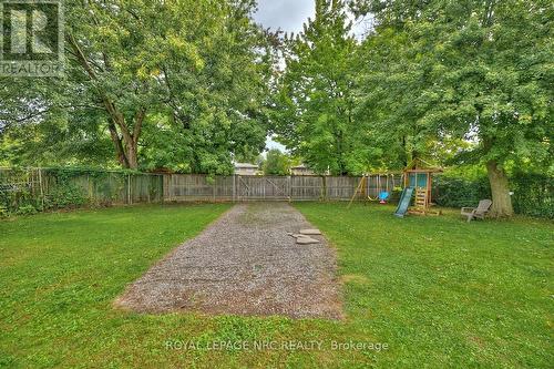 27 Meadowvale Place, Welland (767 - N. Welland), ON - Outdoor With Backyard