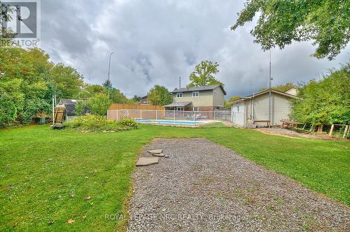 27 Meadowvale Place, Welland (767 - N. Welland), ON - Outdoor With Backyard