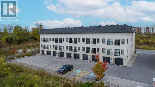 204 - 1015 Terra Verde Way, Kingston (City Northwest), ON - Outdoor