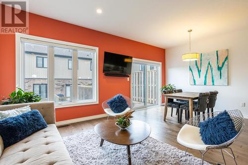 28 - 2235 Blackwater Road, London, ON - Indoor Photo Showing Living Room