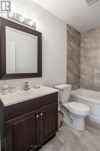 28 - 2235 Blackwater Road, London, ON - Indoor Photo Showing Bathroom