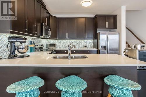 28 - 2235 Blackwater Road, London, ON - Indoor Photo Showing Kitchen With Double Sink With Upgraded Kitchen