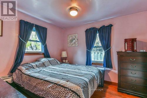 1840 Royal Crescent, London, ON - Indoor Photo Showing Bedroom