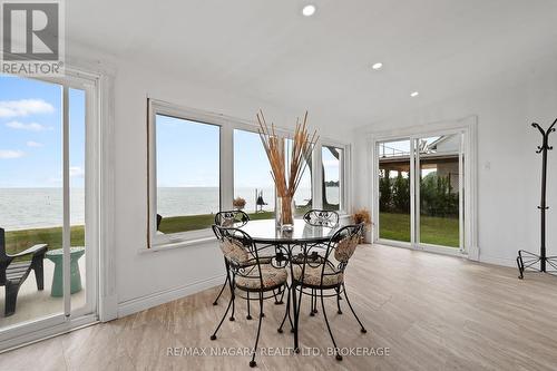 11825 Lakeshore Road, Wainfleet, ON - Indoor Photo Showing Dining Room