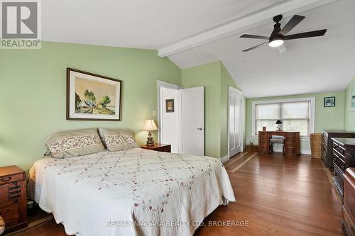 11825 Lakeshore Road, Wainfleet, ON - Indoor Photo Showing Bedroom