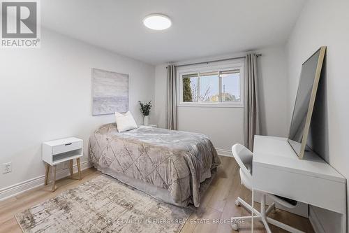 358 Carnaby Court, Oshawa (Centennial), ON - Indoor Photo Showing Bedroom