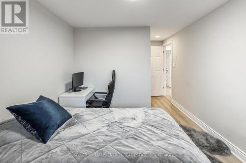 358 Carnaby Court, Oshawa (Centennial), ON - Indoor Photo Showing Bedroom