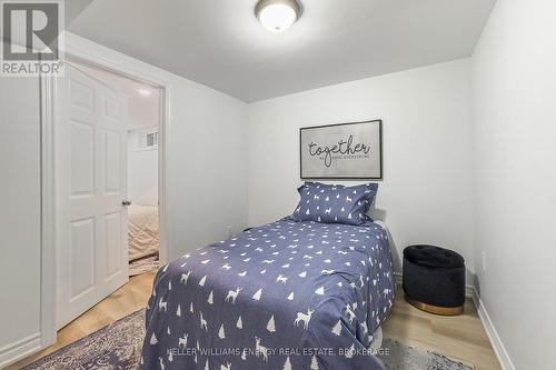 358 Carnaby Court, Oshawa (Centennial), ON - Indoor Photo Showing Bedroom